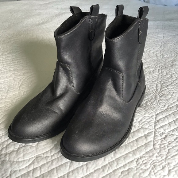 Old Navy Short Black Boots - Picture 2 of 4